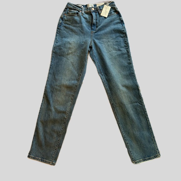 Universal Thread Denim - NWT Universal Threads 90s Vintage Straight Stretch Women's Jeans Size 6 Reg